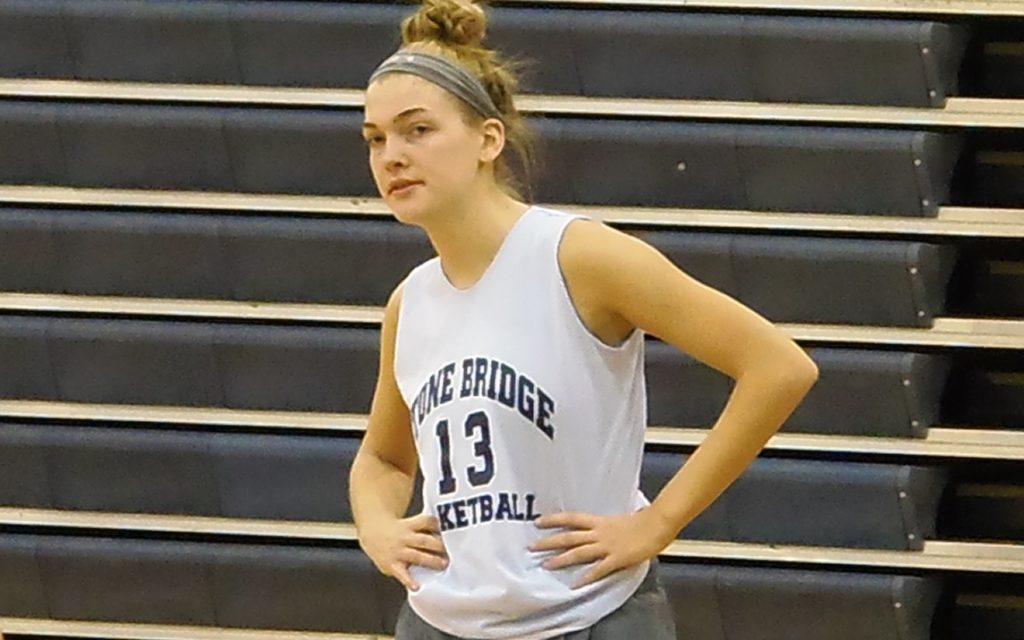 Chloe Madgwick averaged around 15 points per game for the Bulldogs last year.